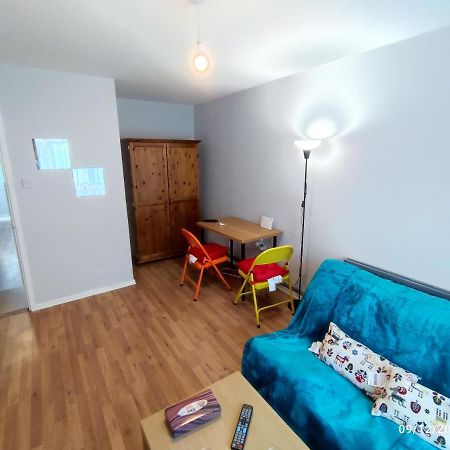 Central And Quiet Flat In London! Close To Station Exterior foto